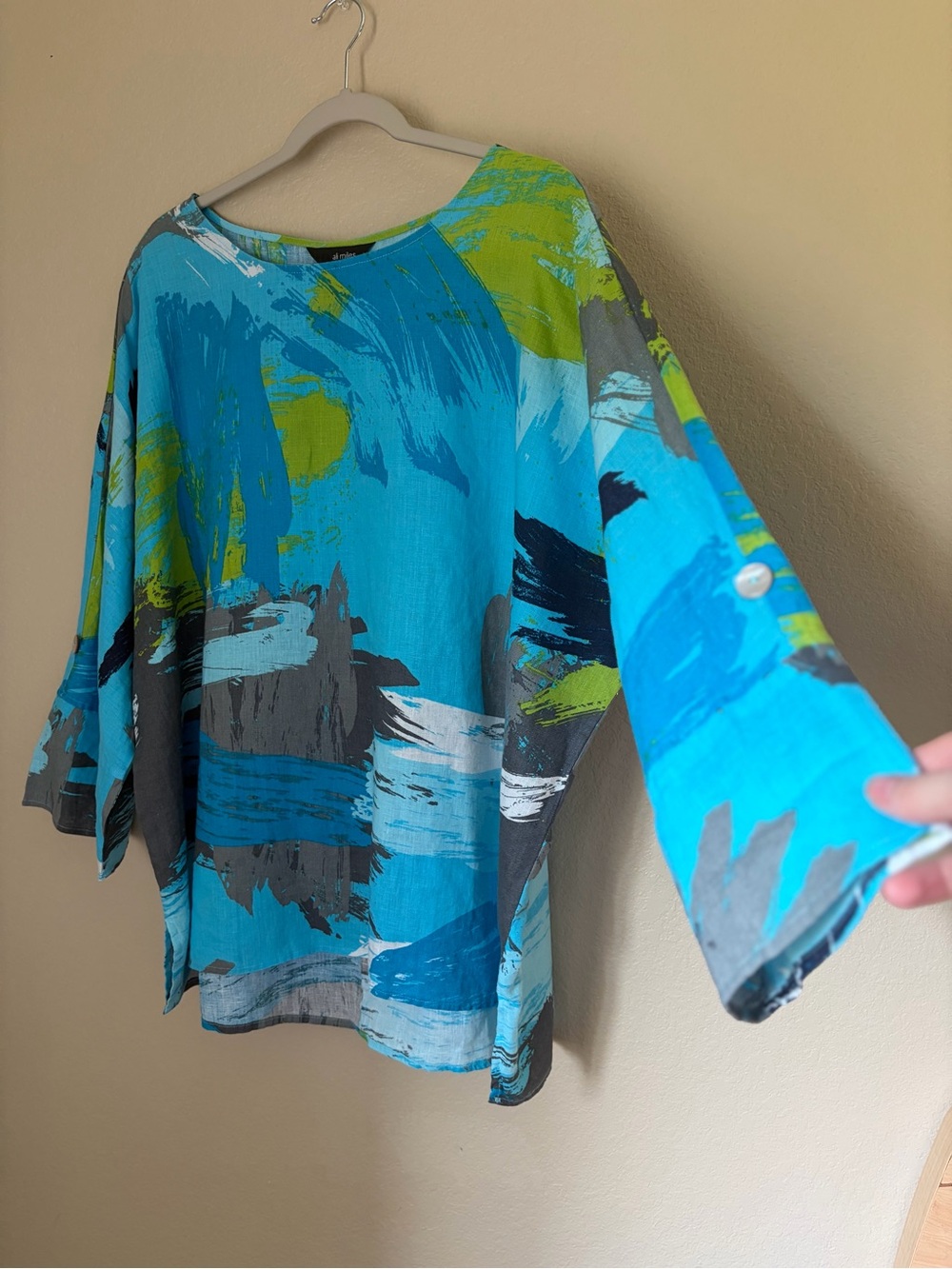 Ali Miles Linen Blend Abstract Button Back Blouse Blue Roll Tab Sleeves 1X - Picture 3 of 8